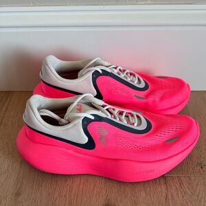 Rad Global UFO running shoe